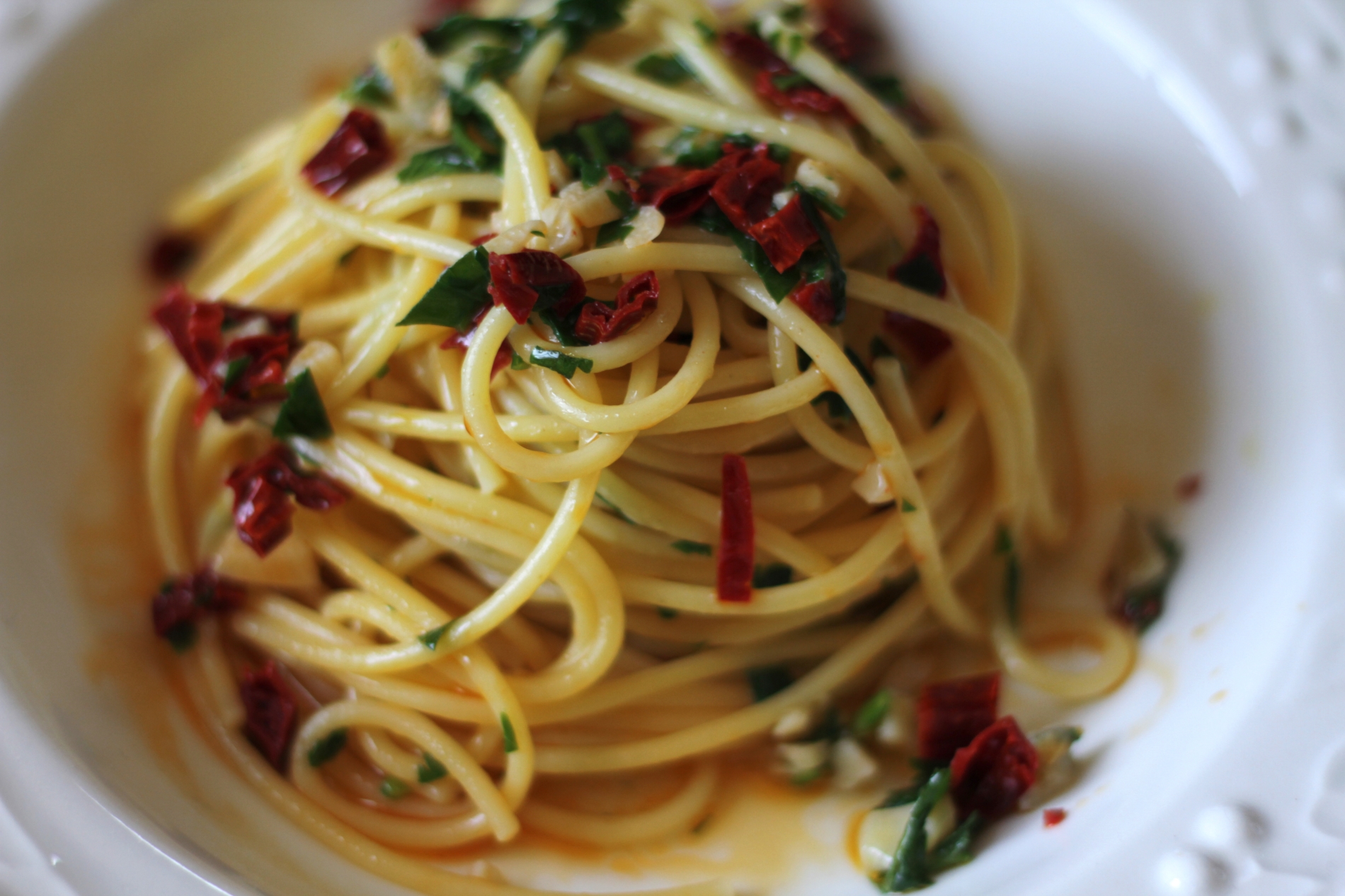 ニンニク、オイル、ペペロンチーノ